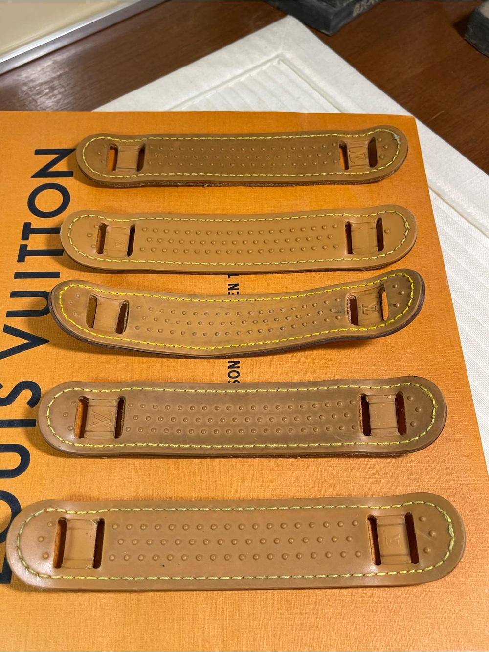 Louis Vuitton Vintage Vachetta MEDIUM 
Replacement Pad - Picture 11 of 16